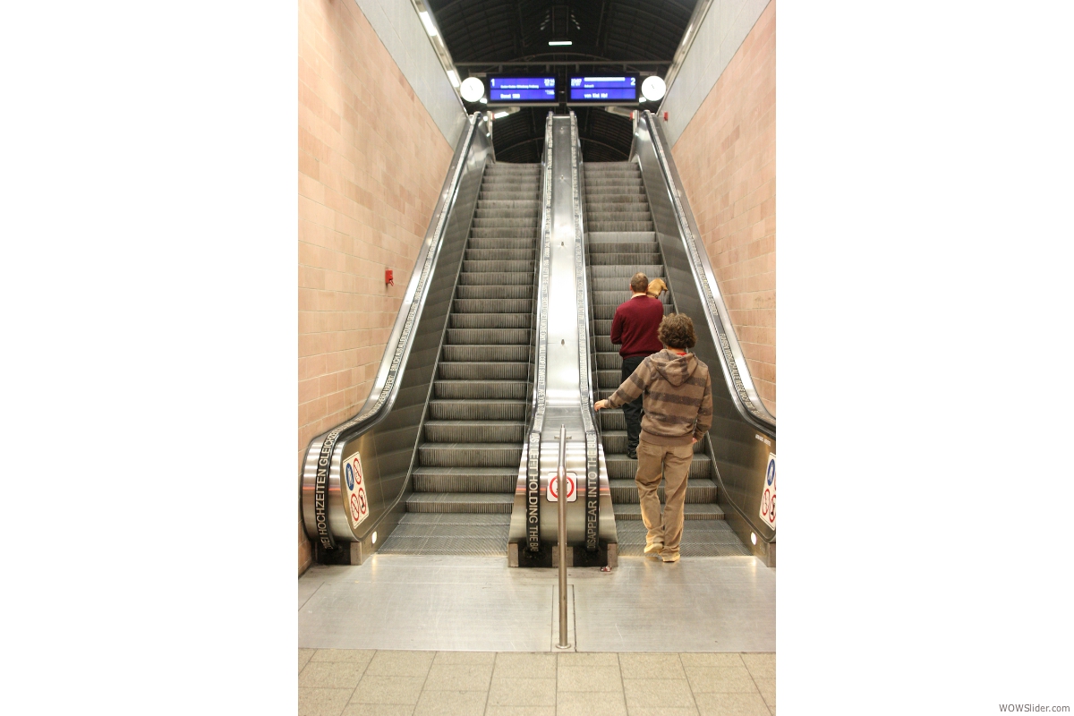 bahnhof // karlsruhe