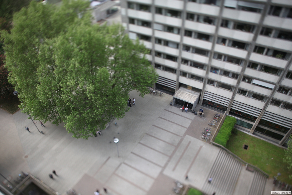 universität // stuttgart