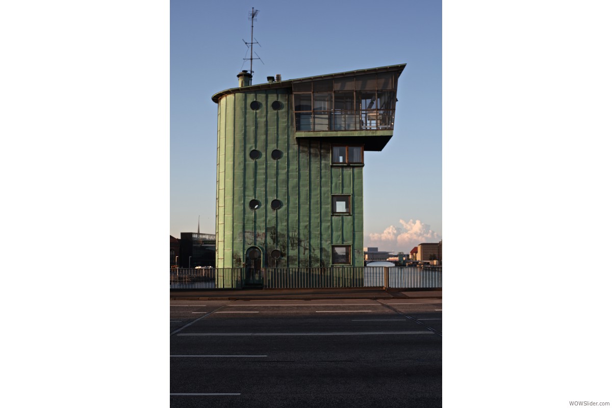 kontrollturm zugbrücke // københavn